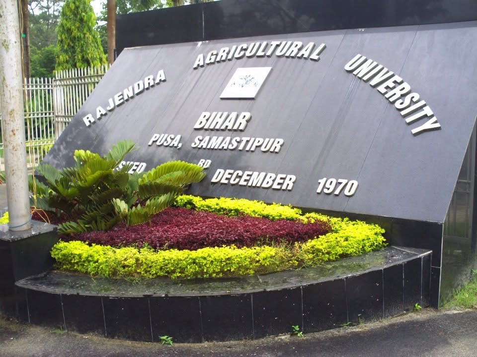 RAU Pusa monument
